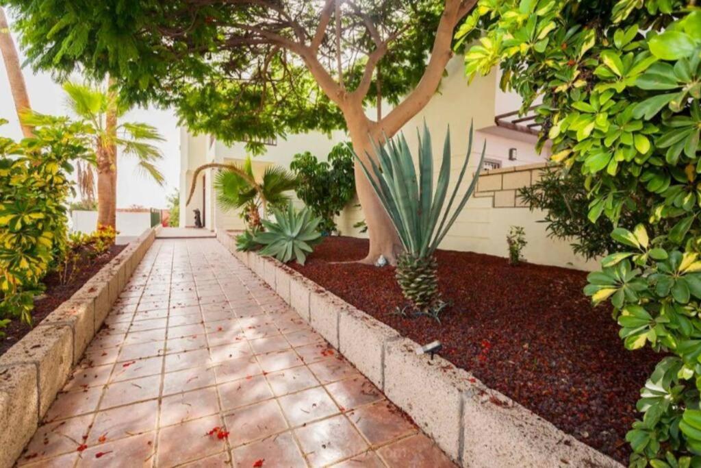 Private Pool 'Villa Vibe Tenerife' Sunset & Ocean View Chayofa Exterior photo